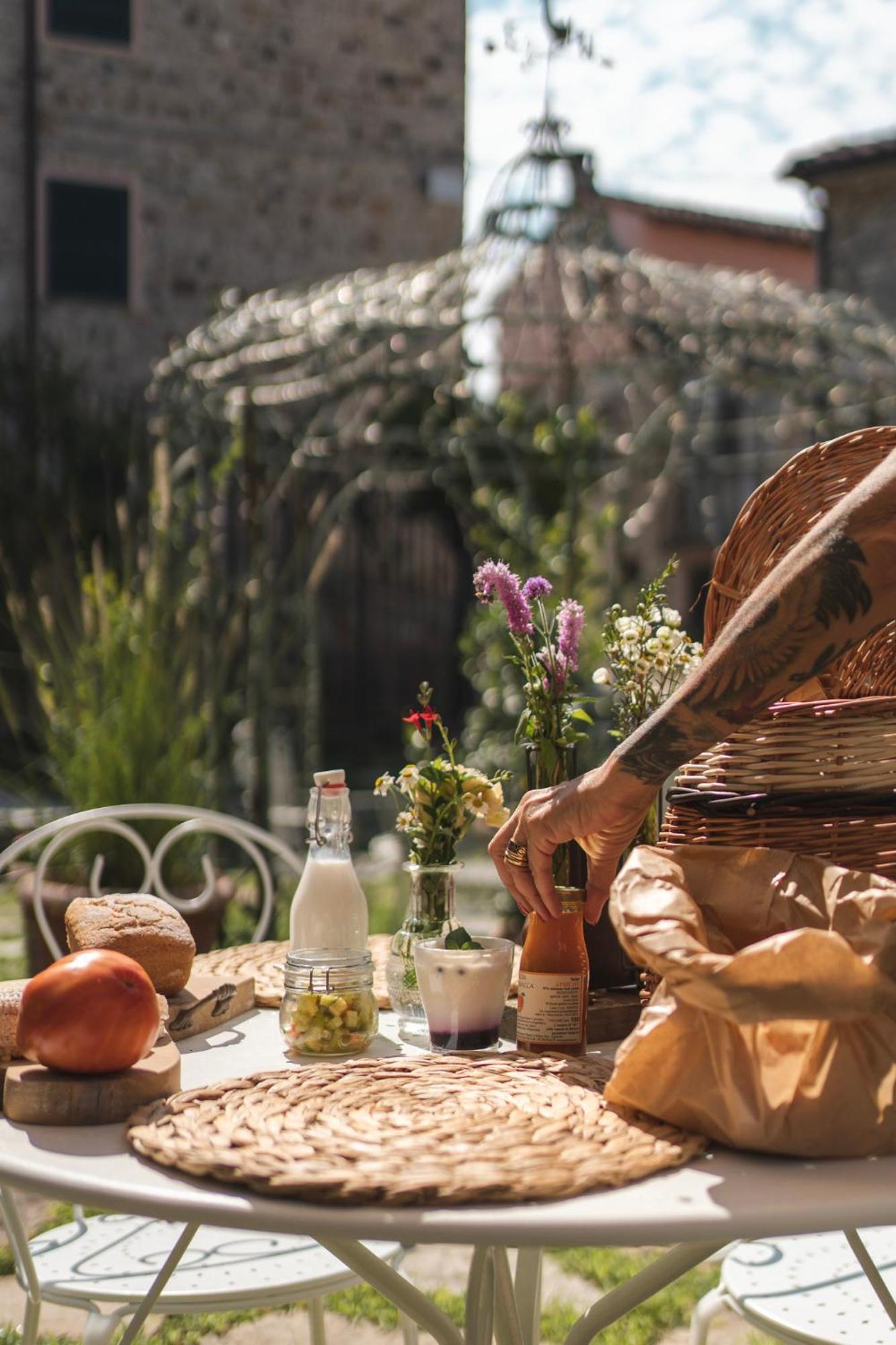 Borgo Dei Gatti Albergo Diffuso & Spa Golferenzo Exteriör bild